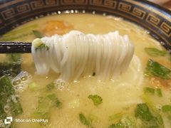 -新世界·过桥米线宴