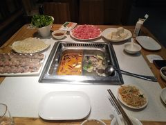 -颐辰舍岁岁羊(文昌万达景园店)