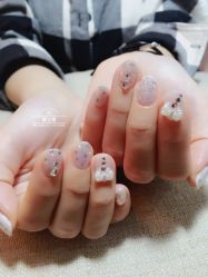 -睫乐园•睫公馆•美睫美甲沙龙