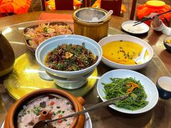 -老滇山寨•云南特色菜•地方菜•民族风情歌舞表演(金碧店)