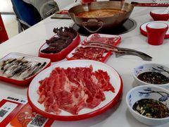 -毛辣果·贵州红酸汤牛肉火锅(西单店)
