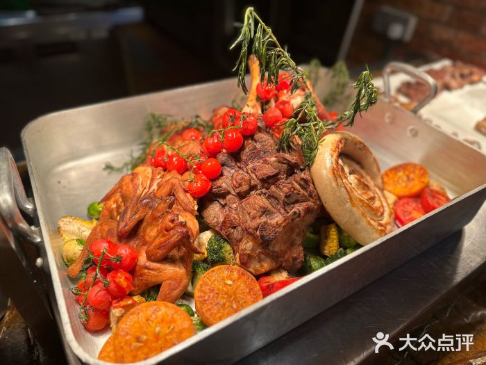 广州中心皇冠假日酒店-环市食坊·海鲜自助餐厅烤羊排图片