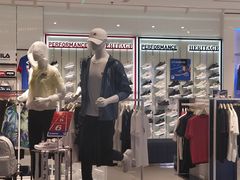 -fila(日月光中心广场店)