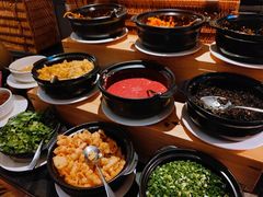 -亚龙湾希尔顿自助餐厅·海鲜·烧烤·沙滩BBQ·现场乐队