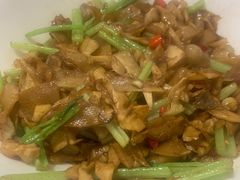 -刘胖子家常菜·蹄花焖藕(中南店)
