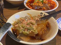 -肖四女乐山跷脚牛肉(南汇大学城生活广场店)