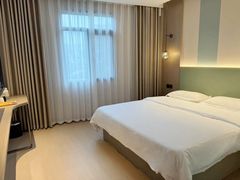 -格美酒店(合肥南站罍街朱岗地铁站店)