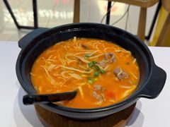 -俏凤凰·苗家酸汤牛肉粉(花城汇南区店)