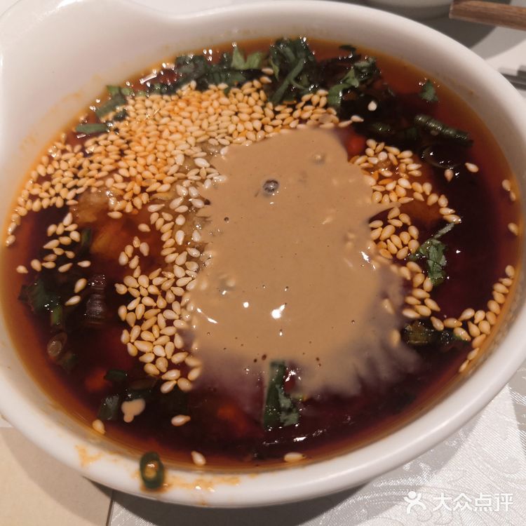 提个意见，菜品与其他火锅店比还是少了一些