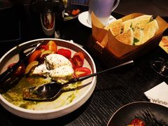 -wineapp葡萄酒餐吧(外滩金融中心店)