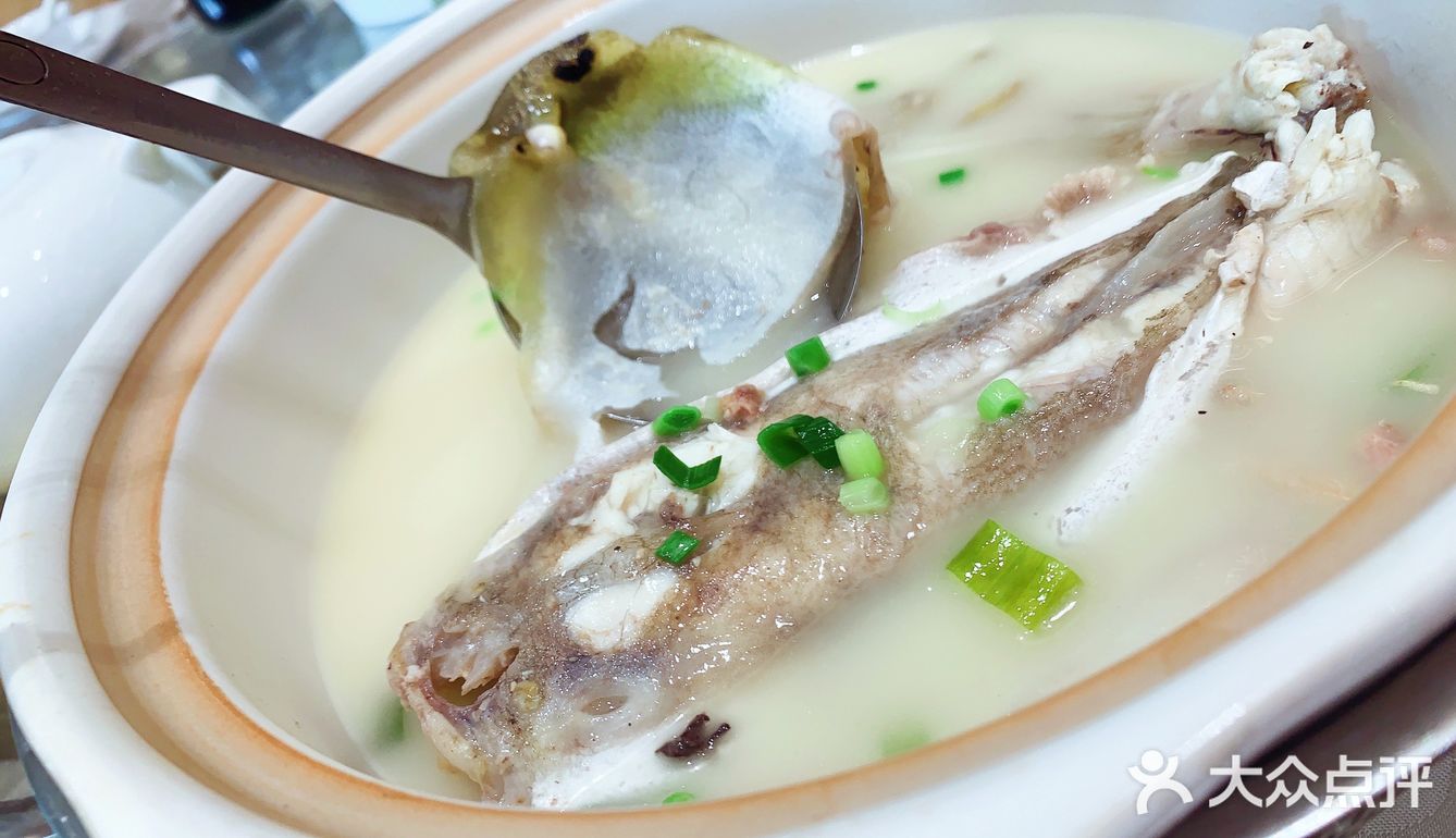 苏轼是一个会吃爱吃，又会烹饪的全能吃货，尤其喜爱吃鱼