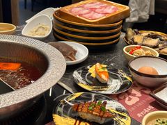 -牛YO寿喜烧·铁板烧和牛火锅自助(市府恒隆店)