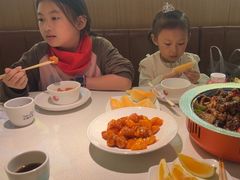 -小鱼小牛·鱼牛干锅·脆鱼火锅(世欧广场店)