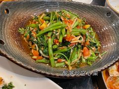 酸笋炒空心菜-浩海火燒雲傣家菜(静安芮欧店)