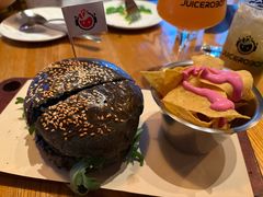 墨西哥黑金鲜虾汉堡-JuiceRobot·手工意大利面&汉堡精酿(珠江新城店)