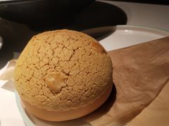 领鲜菠萝包-领鲜天下·焗海鲜·花胶鸡(天目里店)