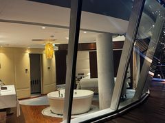 -苏州金鸡湖中茵皇冠假日酒店