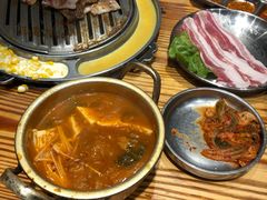 -青瓦炭韩潮烤肉(花园道店)
