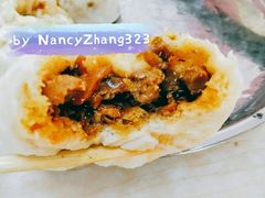 麻辣香菇鸡丁包-老陶包子铺(南大西南村店)