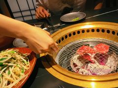 -山川小町·极番烧肉(新地假日广场店)