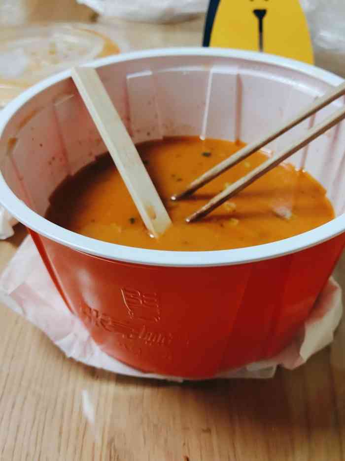 张亮麻辣烫(国顺东路店)-"在附近想找地方吃饭,地头不熟,只好看到啥.