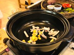 -刘姐啤酒鱼民族演艺餐厅(西街总店)