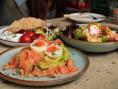 牛油果煮蛋吐司-RAC BAR(安福路店)