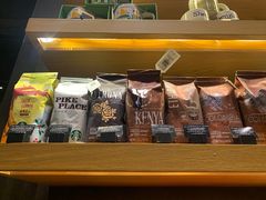 零售区-星巴克臻选(深圳罗湖万象城店)