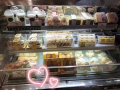 面包甜点陈列柜-仟吉(星汇维港店)