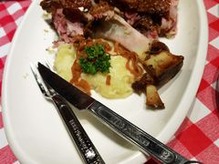 -1886德国汽车餐厅(外滩十六铺码头店)