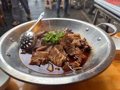 -大众跷脚牛肉馆·非遗传承单位(峨眉山店)