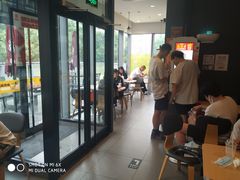 大堂-汉堡王(北京三里屯购物中心)