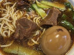-牛吃草牛肉面(甬港南路店)
