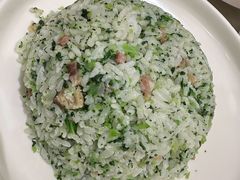 上海咸肉菜炒饭-南小馆(迪士尼小镇店)