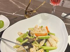 -海派悦庭·海胆烧麦·新融合菜(凯德广场店)