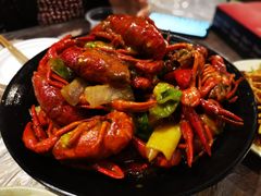 -巴厘龙虾·榜首油焖大虾(音乐学院·沿江酒馆店)