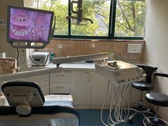 -优伢仕口腔(汽车西站店)