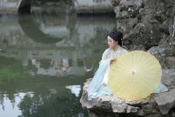 -一揽芳华汉服旗袍体验馆(拙政园店)