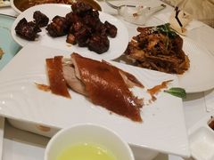 -贝勒爷·酥不腻烤鸭