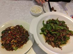 -阿瓦山寨·湘菜现炒·剁椒鱼头王(咸阳总店)