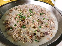 腊味芋头糕-绿华园休闲山庄