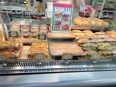 川味花生牛肋肉三明治-PAOPAO Bakery&Café(港汇店)