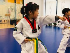 -金载勋跆拳道场(玲东花园店)