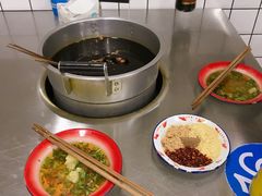 -咏勝锑锅麻辣烫(净居寺路总店)