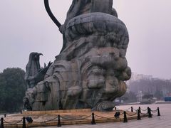 -巴陵广场