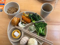 -素满香·全民食养自助(长宁龙之梦店)