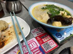 -小杨生煎(白玉兰广场店)