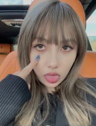 -AYO SALON