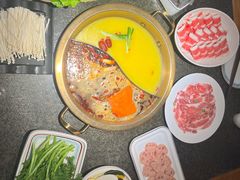 -小天鹅火锅·一线江景洪鼎旗舰店(洪崖洞店)