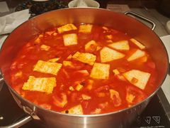 -尚尚仙·酸汤猪手·猪肚鸡火锅(华联万柳购物中心店)